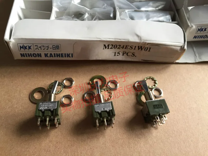 Original new 100% M2024ES1W01 button switch 6pin 3gear 6A 125V flat handle rocker switch
Original new 100% M2024ES1W01 button switch 6pin 3gear 6A 125V flat handle rocker switch
