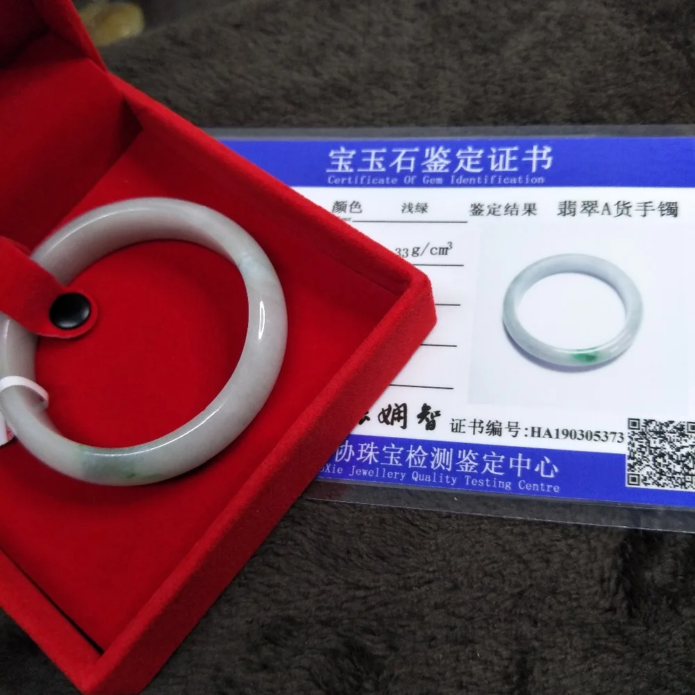 Zhe Ru Jewelry Natural Jadeite Bracelet Elegant Natural Green Bicolor 54-62mm Female Gift Send A Certificate
Zhe Ru Jewelry Natural Jadeite Bracelet Elegant Natural Green Bicolor 54-62mm Female Gift Send A Certificate