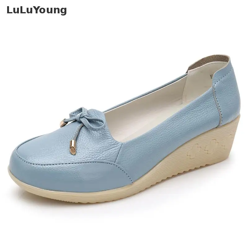 Genuine Leather Shoes Women's Spring Autumn Slip On White Nurse Shoes Size 32 To 42
Genuine Leather Shoes Women's Spring Autumn Slip On White Nurse Shoes Size 32 To 42