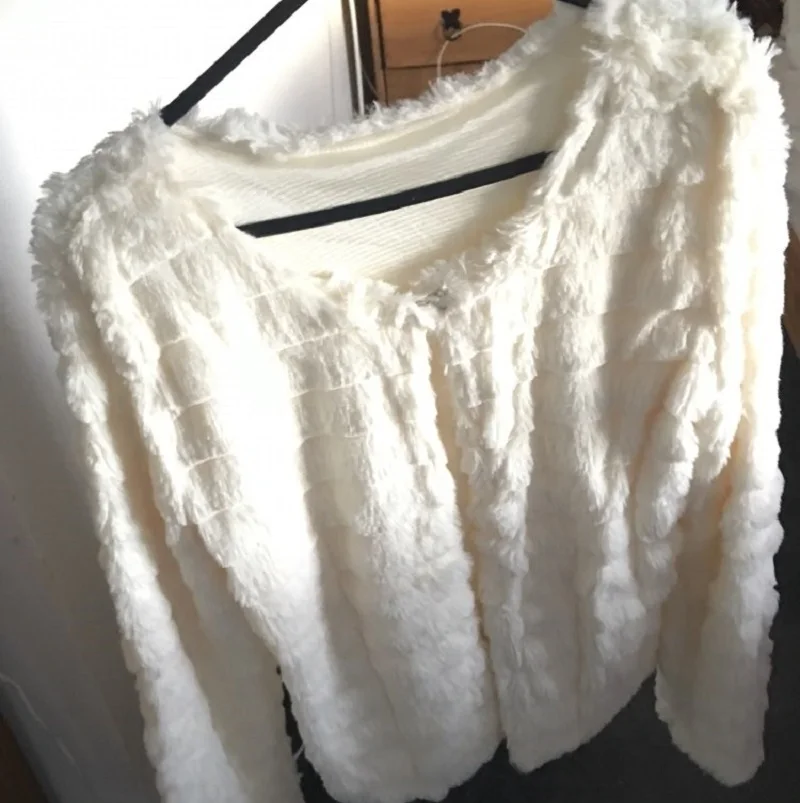 Spring Autumn New Pop Women Fashion Coat Solid Long Sleeve Thin Faux Fur Casual Cardigan Fur Coats Jacket Outerwear Q471
Spring Autumn New Pop Women Fashion Coat Solid Long Sleeve Thin Faux Fur Casual Cardigan Fur Coats Jacket Outerwear Q471