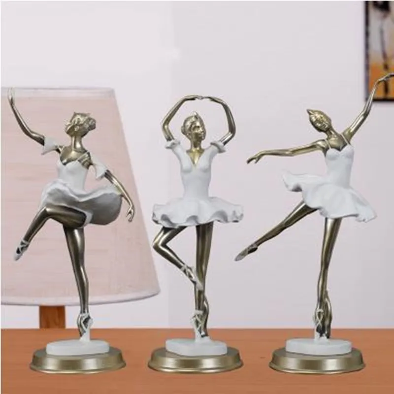 Dancing ballet dance girl small ornaments, home decorations, artistic figures, birthday gifts
Dancing ballet dance girl small ornaments, home decorations, artistic figures, birthday gifts