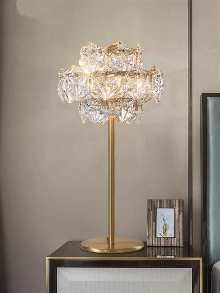 All Copper Post Modern Snowflakes Crystal Table Lamps Luxury Bedroom Bedside Living Room Modern Table Lights Romantic Fixtures
All Copper Post Modern Snowflakes Crystal Table Lamps Luxury Bedroom Bedside Living Room Modern Table Lights Romantic Fixtures