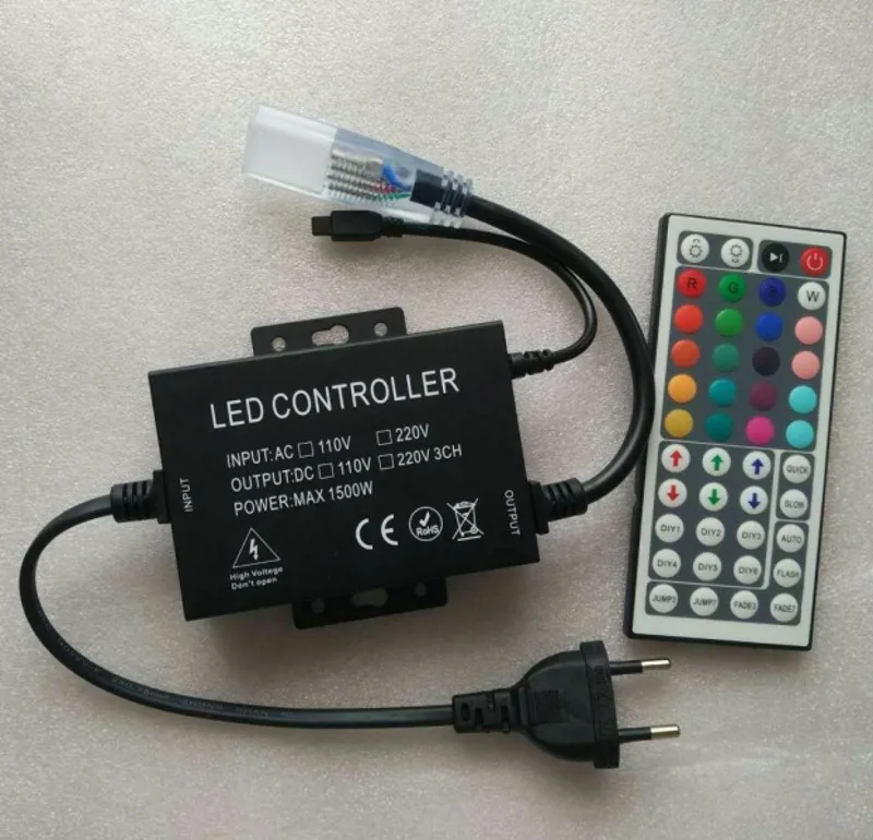 220V 110V 44key IR remote RGB Led controller dimmer 1500W US plug / EU plug Free shipping
220V 110V 44key IR remote RGB Led controller dimmer 1500W US plug / EU plug Free shipping