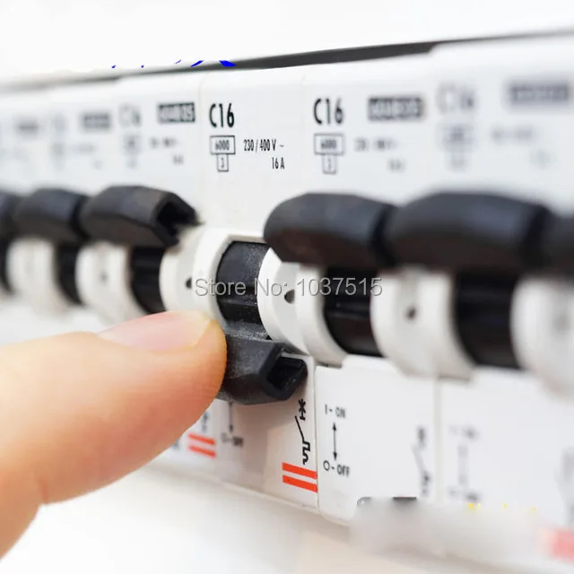 В режиме реального времени escape room prop Circuit breaker Отрегулируйте 6 переключателей в нужное положение, чтобы разблокировать с помощью аудио adventure ...
В режиме реального времени escape room prop Circuit breaker Отрегулируйте 6 переключателей в нужное положение, чтобы разблокировать с помощью аудио adventure ...