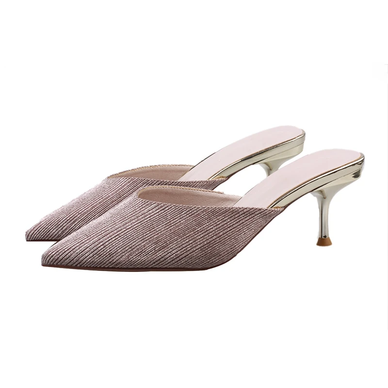 2019 new trend sequins cloth pointed baotou stiletto mules shoes banquet performance high heels fairy wind word drag women
2019 new trend sequins cloth pointed baotou stiletto mules shoes banquet performance high heels fairy wind word drag women