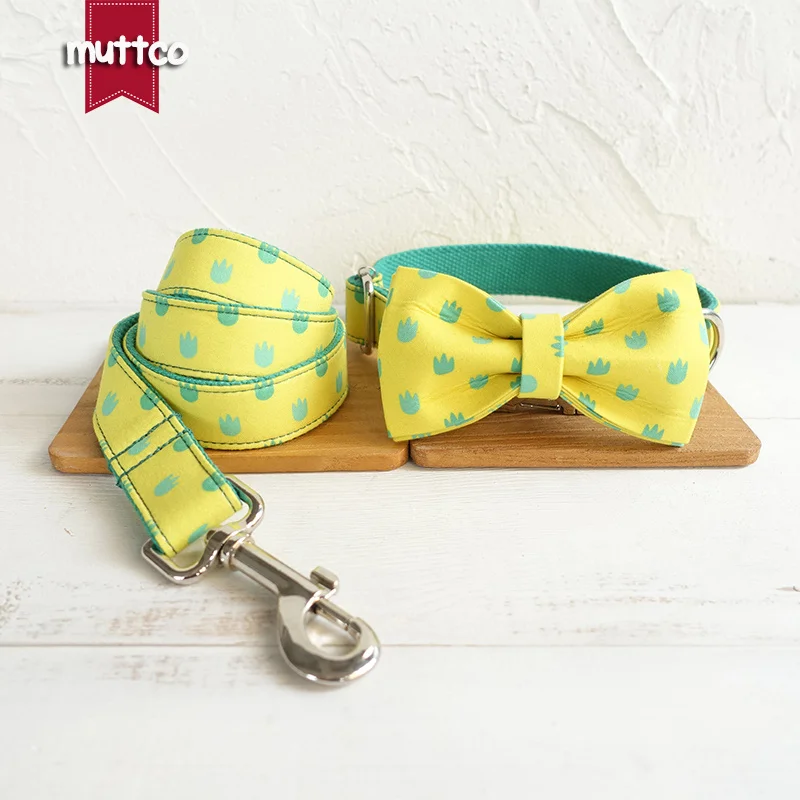 MUTTCO Luxury handmade pet accessory with bow-tie THE DINOSAUR FOOTPRINTS floral necklace dog collar and leash 5 sizes UDC052
MUTTCO Luxury handmade pet accessory with bow-tie THE DINOSAUR FOOTPRINTS floral necklace dog collar and leash 5 sizes UDC052