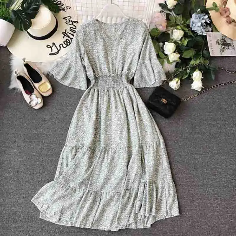 New Fashion Summer Chiffon Dresses 2019 Women's Elastic waist Print Long Dress Casual Ruffles Flare sleeve Dress Party Vestidos
New Fashion Summer Chiffon Dresses 2019 Women's Elastic waist Print Long Dress Casual Ruffles Flare sleeve Dress Party Vestidos
