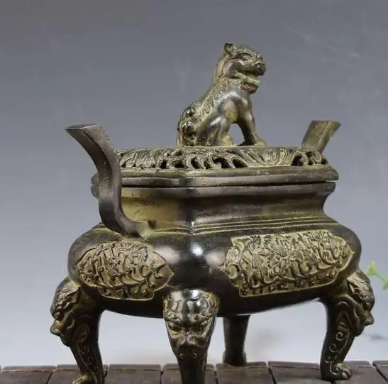 Antique Old MingDynasty copper censer blossoms rich pot, Exquisite carving,hand crafts,best collection&adornment,free shipping
Antique Old MingDynasty copper censer blossoms rich pot, Exquisite carving,hand crafts,best collection&adornment,free shipping
