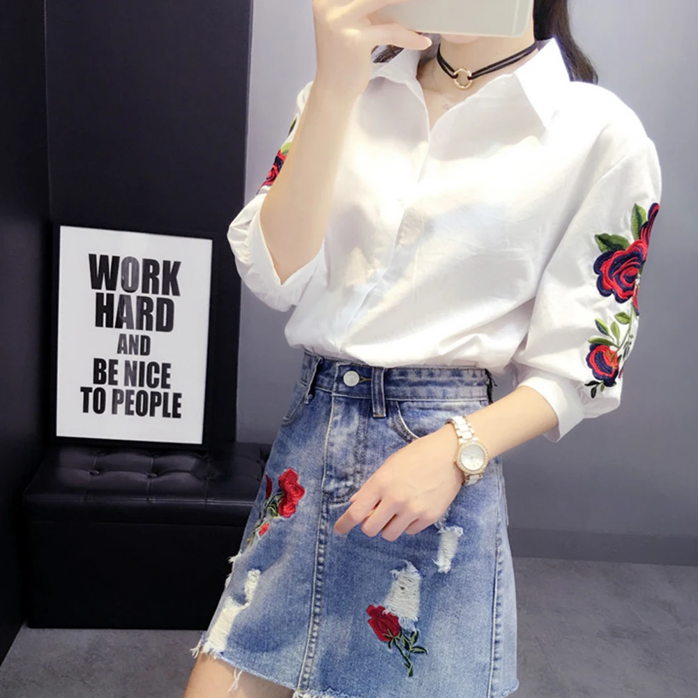 New Embroidery Flroal Women's Blouses Summer Fashion Turn Down Collar White Casual Shirt Women Blusa Ladies Long Sleeve Blouse
New Embroidery Flroal Women's Blouses Summer Fashion Turn Down Collar White Casual Shirt Women Blusa Ladies Long Sleeve Blouse