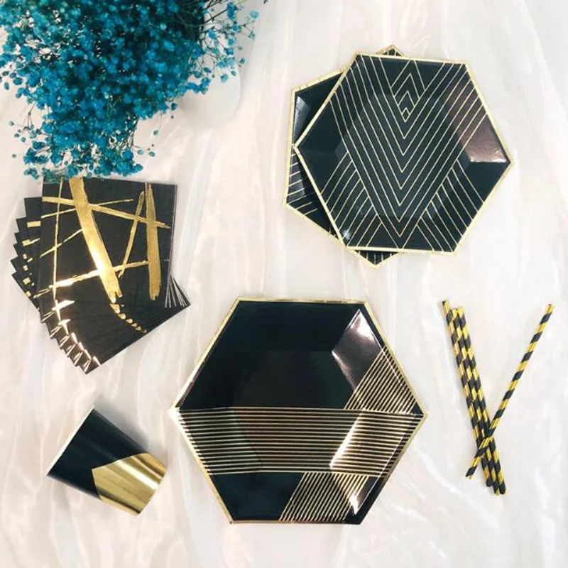 AVEBIEN 44pcs/lot New High-end Black Hot Stamping Paper Plate Disposable Party Tableware Set Cup Paper towel Plate Simple Europe
AVEBIEN 44pcs/lot New High-end Black Hot Stamping Paper Plate Disposable Party Tableware Set Cup Paper towel Plate Simple Europe