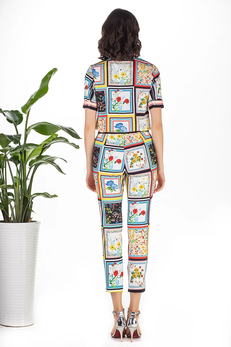 MIUXIMAO 2019 Spring&Summer Newest Suit Sets 2 Piece Flower Print Luxurious Daimonds Top + jumpsuit Women vestido
MIUXIMAO 2019 Spring&Summer Newest Suit Sets 2 Piece Flower Print Luxurious Daimonds Top + jumpsuit Women vestido