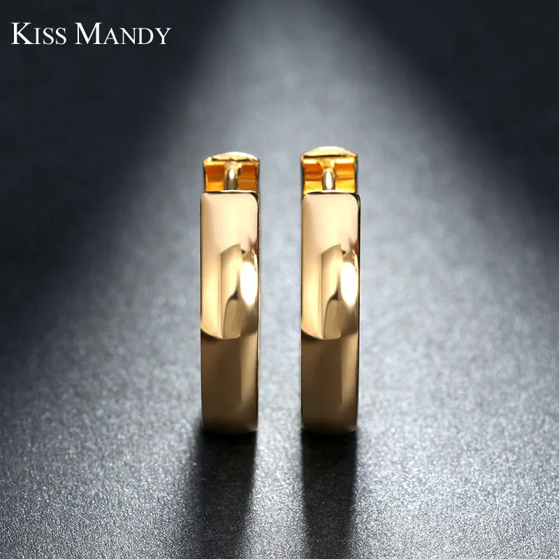 Фото Женские золотистые серьги кольца KISS MANDY из нержавеющей стали 316L высокого