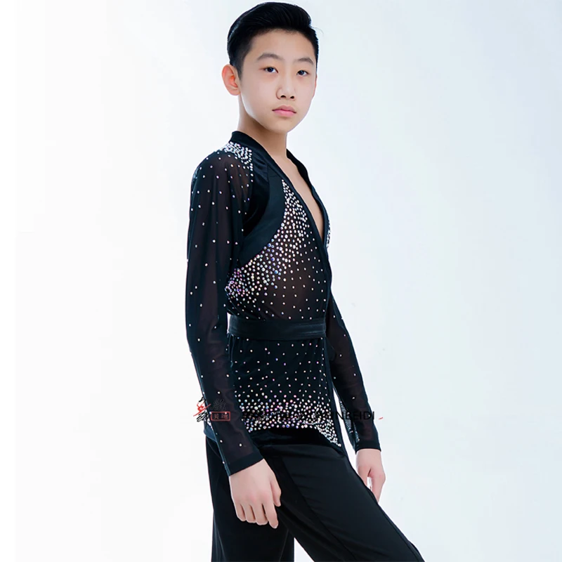 Professional Children Boys Latin Dance Tops Rhinestone Long Sleeves Ballroom Samba Tango Stage Dancing Performance Shirt DL4050
Professional Children Boys Latin Dance Tops Rhinestone Long Sleeves Ballroom Samba Tango Stage Dancing Performance Shirt DL4050