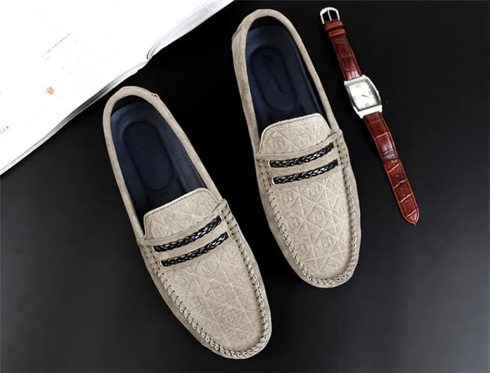 Men's embossed suede Moccasin Gommino shoes high-quality British slip-on casual round toe loafers breathable men's driving shoes
Men's embossed suede Moccasin Gommino shoes high-quality British slip-on casual round toe loafers breathable men's driving shoes