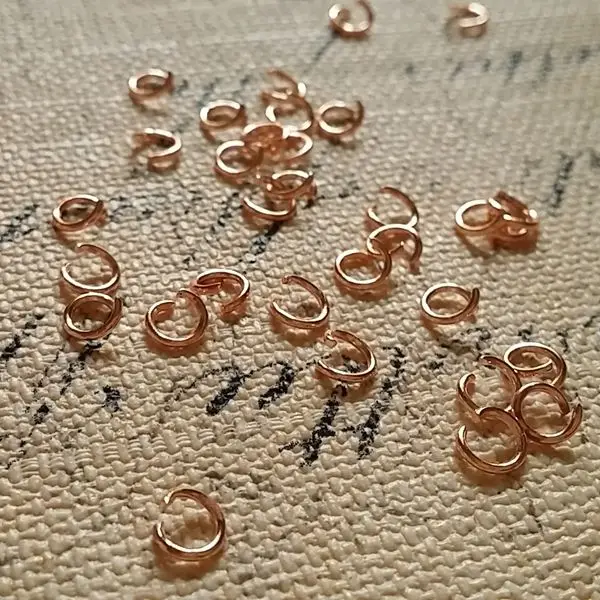 free nickel ~ 1000PCS 5MM Rose GOLD Color Metal Jump Ring Split Rings Jewelry Accessories Findings
free nickel ~ 1000PCS 5MM Rose GOLD Color Metal Jump Ring Split Rings Jewelry Accessories Findings