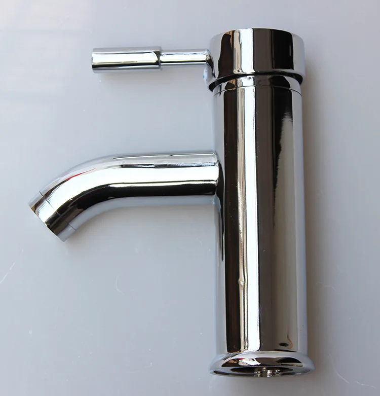 You Li Tuo bathroom copper single hole hot and cold faucet sink wash basin sink basin mixer
You Li Tuo bathroom copper single hole hot and cold faucet sink wash basin sink basin mixer