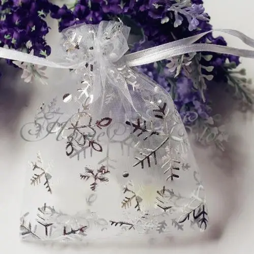 20*30cm Big Size Christmas Snowflaker Organza Pouch Bag Drawstring Tie Wedding Favour Gift, snow wedding theme
20*30cm Big Size Christmas Snowflaker Organza Pouch Bag Drawstring Tie Wedding Favour Gift, snow wedding theme