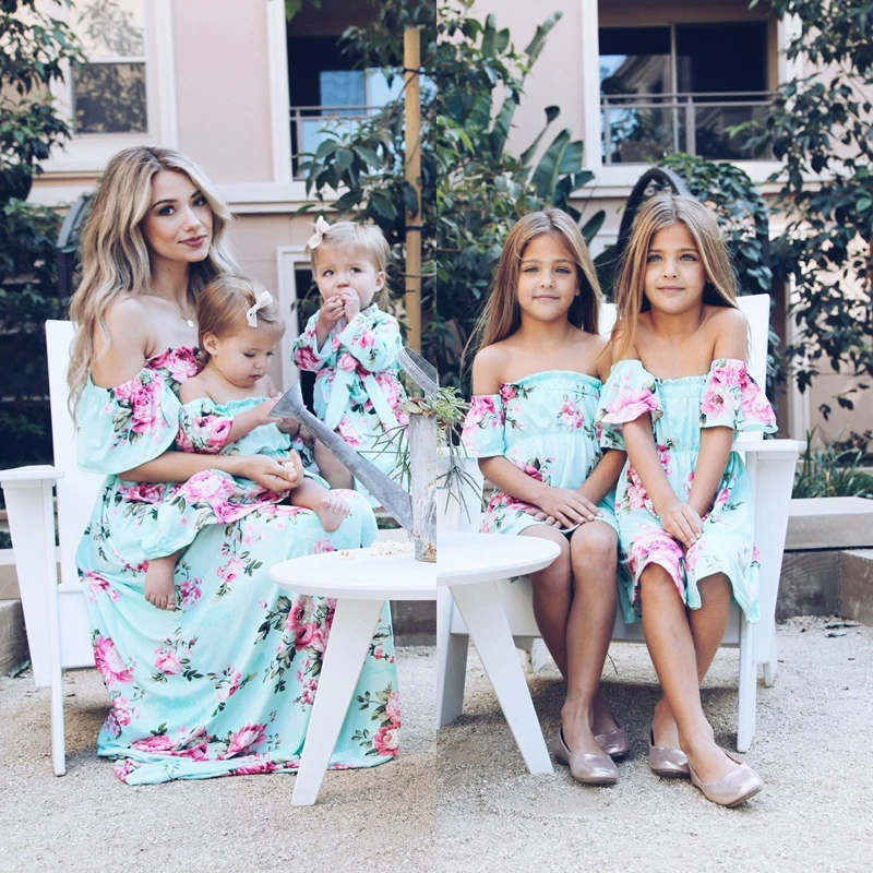 Floral Printed Off Shoulder Mother And Daughter Dresses Summer Casual Family Matching Clothes Bohemian Beach Family Look Dress
Floral Printed Off Shoulder Mother And Daughter Dresses Summer Casual Family Matching Clothes Bohemian Beach Family Look Dress