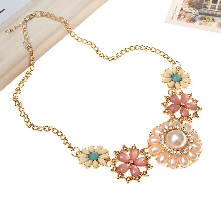 Fashion Shourouk Rhinestone Simulated Pearl Resin Flower Gold Chain Choker Necklaces & Pendants Women Jewelry Gif
Fashion Shourouk Rhinestone Simulated Pearl Resin Flower Gold Chain Choker Necklaces & Pendants Women Jewelry Gif