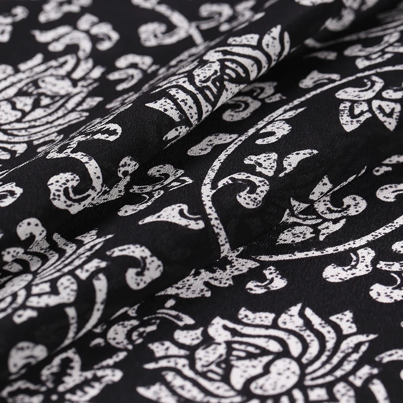 Silk crepe de chine fabric summer custom fabric printing 100 silk fabric digital inkjet silk fabric wholesale dress silk cloth
Silk crepe de chine fabric summer custom fabric printing 100 silk fabric digital inkjet silk fabric wholesale dress silk cloth