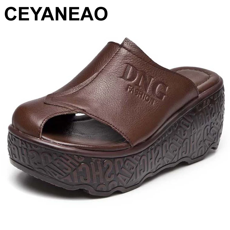Женские тапочки CEYANEAO Новинка 2019 в ретро стиле из натуральной кожи на высоком каблуке женские летние тапочки на платформе
Женские тапочки CEYANEAO Новинка 2019 в ретро стиле из натуральной кожи на высоком каблуке женские летние тапочки на платформе
