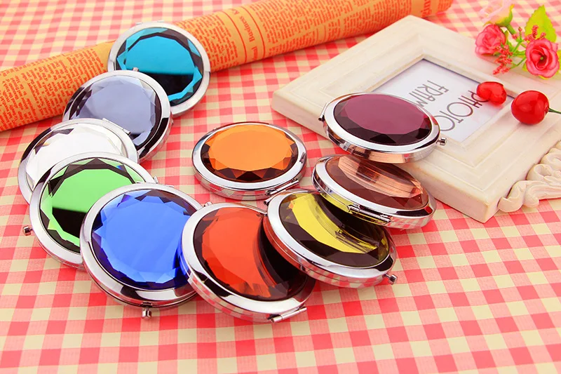 50pcs/lot 7cm folding makeup mirror compact mirror with crystal, metal pocket mirror for wedding gift cosmetic mirror DHL free
50pcs/lot 7cm folding makeup mirror compact mirror with crystal, metal pocket mirror for wedding gift cosmetic mirror DHL free