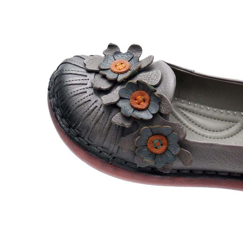 BEYARNE 2019 New Handmade Shoes Soft Outsole Genuine Leather Women Shoes Flowers Flats Comfortable Round Toe Leisure Flat Shoes
BEYARNE 2019 New Handmade Shoes Soft Outsole Genuine Leather Women Shoes Flowers Flats Comfortable Round Toe Leisure Flat Shoes