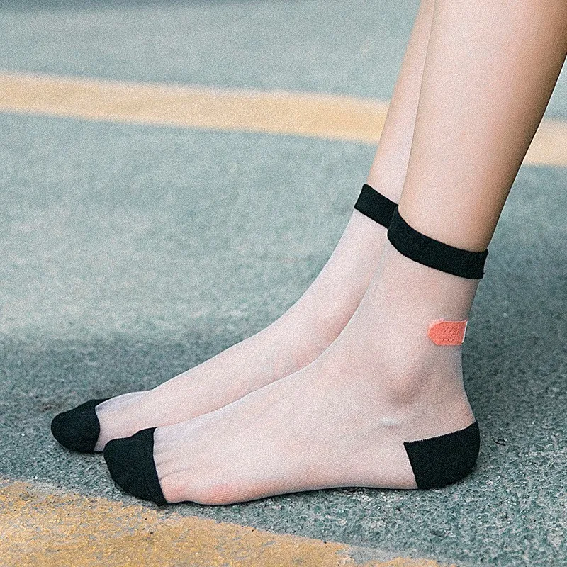 CHAOZHU 3 Pairs funny spoof band aid heel transparent socks 5 colors lady girls women fashion summer Sandals crystal meias sox
CHAOZHU 3 Pairs funny spoof band aid heel transparent socks 5 colors lady girls women fashion summer Sandals crystal meias sox