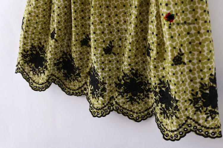 New Children Clothing Girls Summer Embroidery Lace Floral Dot Dress Shoulder-straps Children Dress 
New Children Clothing Girls Summer Embroidery Lace Floral Dot Dress Shoulder-straps Children Dress