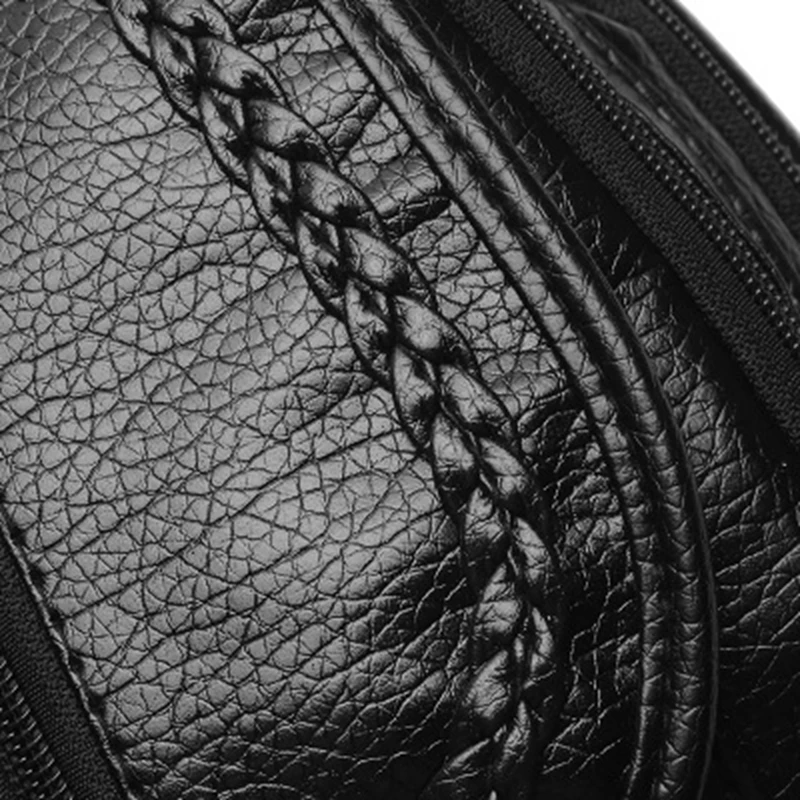 Men's Messenger USB chest bag famous designer Messenger leather shoulder diagonal cross chest Black Backbag With Headphone
Men's Messenger USB chest bag famous designer Messenger leather shoulder diagonal cross chest Black Backbag With Headphone