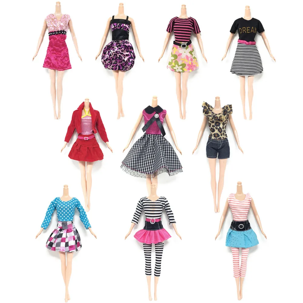 10 Pcs Fashion Elegant Princess Handmade Dolls Toy Dresses Gown Outfits Clothes Accessories for Barbie Toys Children Girls Gift
10 Pcs Fashion Elegant Princess Handmade Dolls Toy Dresses Gown Outfits Clothes Accessories for Barbie Toys Children Girls Gift