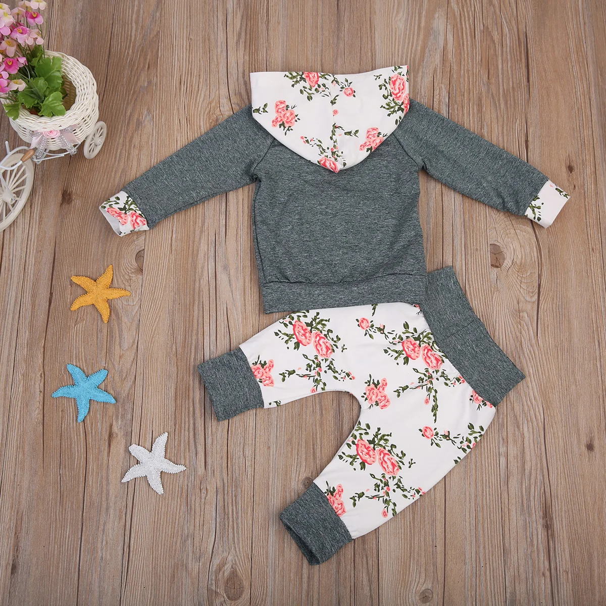 Unisex Baby Clothes Set 2017 Autumn Fashion Newborn Baby Boy Girl Clothes Hooded Tops+Long Pants Leggings 2pcs Outfits Set
Unisex Baby Clothes Set 2017 Autumn Fashion Newborn Baby Boy Girl Clothes Hooded Tops+Long Pants Leggings 2pcs Outfits Set