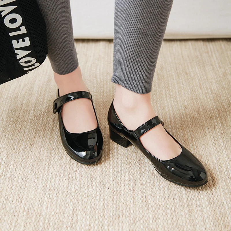 ASILETO large size 45 46 women strap pumps shoes mary jane round toe pumps shoes ladies wedding shoes casual footwear silver
ASILETO large size 45 46 women strap pumps shoes mary jane round toe pumps shoes ladies wedding shoes casual footwear silver