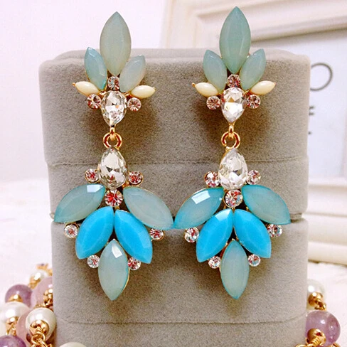 Fashion Crystal Acrylic Flower Drop Earrings for Women Jewelry Wholesale and Retail Luxury Gfits
Fashion Crystal Acrylic Flower Drop Earrings for Women Jewelry Wholesale and Retail Luxury Gfits