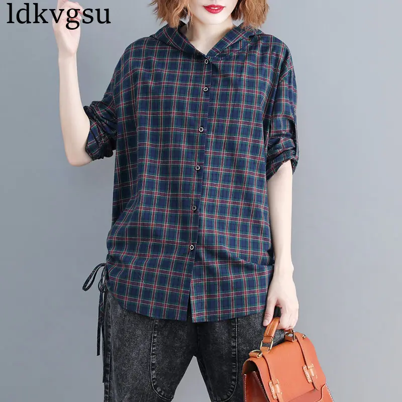 2020 New Spring Autumn Casual Lattice Slim Hooded Cardigan Shirts Women Blouse Loose Large Size Female Jacket Coats V433
2020 New Spring Autumn Casual Lattice Slim Hooded Cardigan Shirts Women Blouse Loose Large Size Female Jacket Coats V433