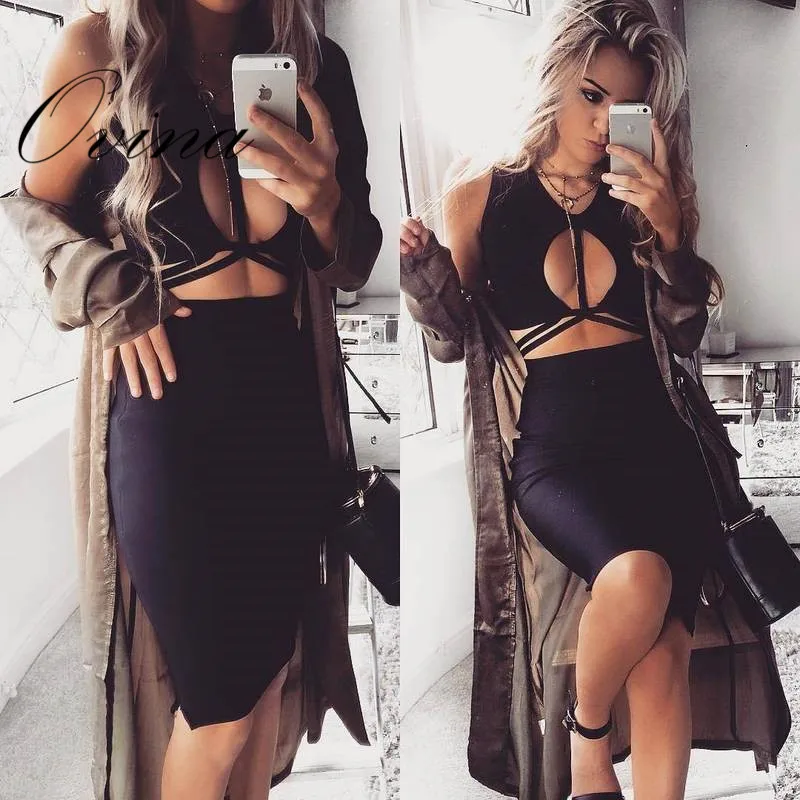 Black Fashion Women Sets V Neck Sleeveless Short Tops Knee Length Skirts Bandage Sets
Black Fashion Women Sets V Neck Sleeveless Short Tops Knee Length Skirts Bandage Sets