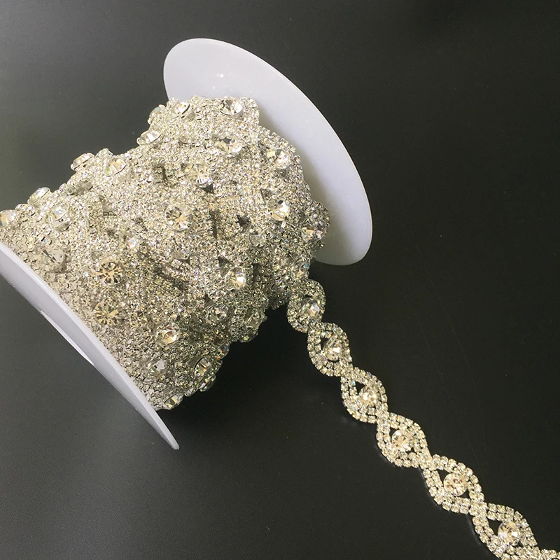 5Yards Costume Applique Clear Crystal Rhinestone Rose Gold Silver Gold Chain Sew On Rhinestone Banding Wedding Cake Decoration
5Yards Costume Applique Clear Crystal Rhinestone Rose Gold Silver Gold Chain Sew On Rhinestone Banding Wedding Cake Decoration