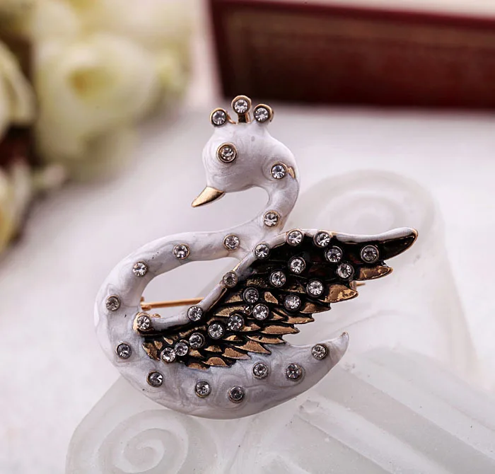 Фото free shipping minimum order $8 Ms elegant personality drip set auger swan brooch ( can mix style)|canned watermelon|brooch hairbrooch base |