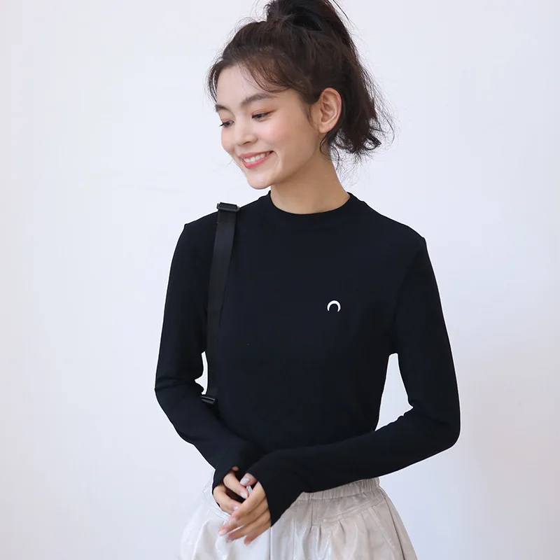 Vintage Little Moon Embroidery Long Sleeve Basic T-shirt Tops Women Autumn 2018 Ulzzang Harajuku White Black T Shirt Tops Tumblr
Vintage Little Moon Embroidery Long Sleeve Basic T-shirt Tops Women Autumn 2018 Ulzzang Harajuku White Black T Shirt Tops Tumblr