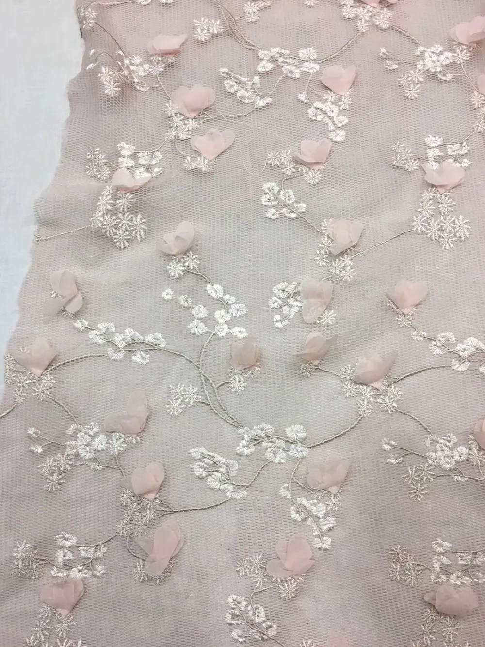 XX327# Light pink embroidery thread 3D flower breathable mesh cloth for bridal wedding dress/sawing Free shipping
XX327# Light pink embroidery thread 3D flower breathable mesh cloth for bridal wedding dress/sawing Free shipping