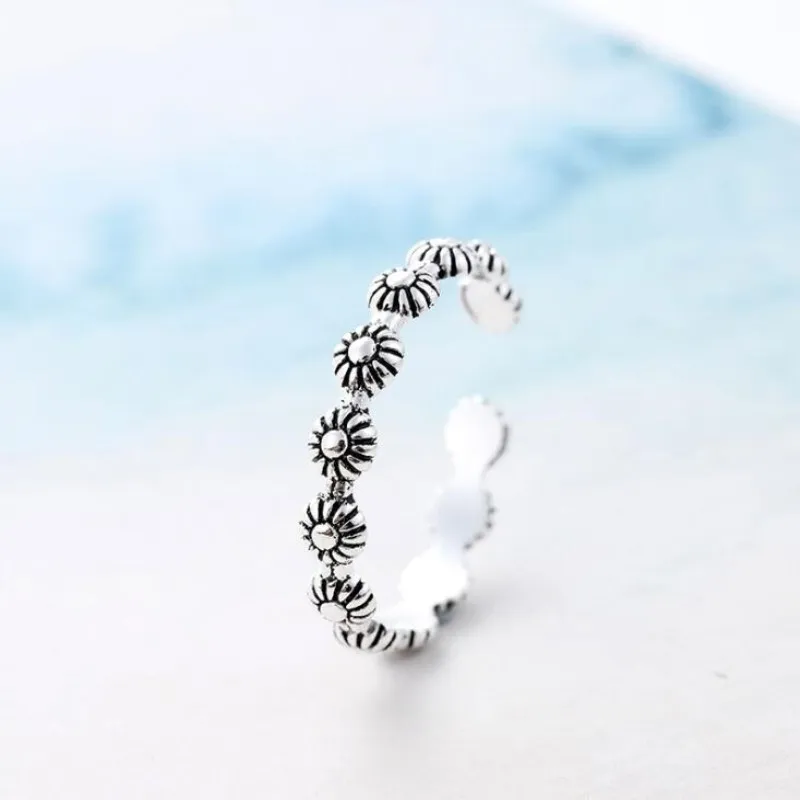 Retro Personality National Style Exquisite Flowers Silver Plated Jewelry Thai Silver Female Opening Rings R018
Retro Personality National Style Exquisite Flowers Silver Plated Jewelry Thai Silver Female Opening Rings R018