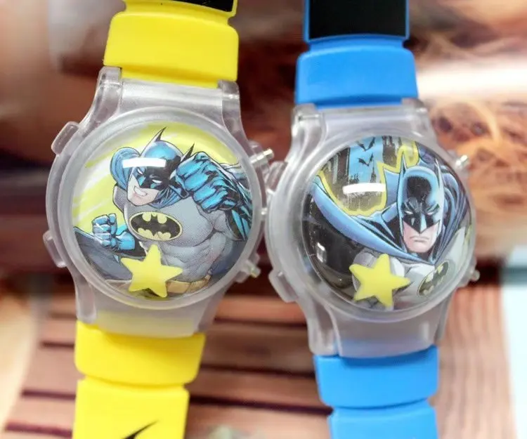 New luminescent watch cartoon silicone flip cover children's watch water ball flashing light watch bat children's electronic wat 
New luminescent watch cartoon silicone flip cover children's watch water ball flashing light watch bat children's electronic wat