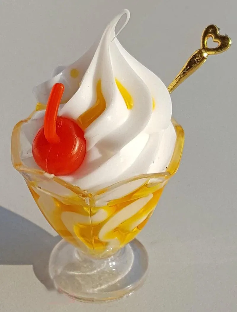 G05-X5065 children baby gift Toy 1:6 Dollhouse mini Furniture Miniature rement Cup of fruit ice cream 1pcs
G05-X5065 children baby gift Toy 1:6 Dollhouse mini Furniture Miniature rement Cup of fruit ice cream 1pcs