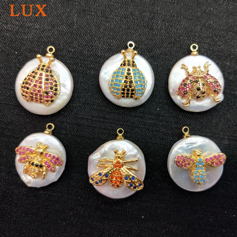 LUX Fashion Gold color Plated Natural White Pearl Charm Pave CZ insect Pearls Pendants Gems stone Boho Jewelry DIY Making
LUX Fashion Gold color Plated Natural White Pearl Charm Pave CZ insect Pearls Pendants Gems stone Boho Jewelry DIY Making