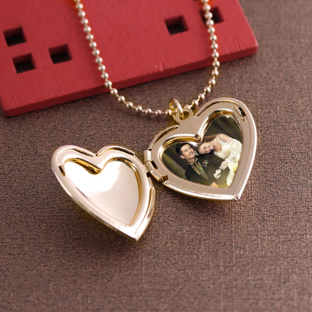 1PC Heart Shaped Friend Photo Picture Frame Locket Pendant for Necklace Jewelry Couple Valentine's Day Gift Romantic
1PC Heart Shaped Friend Photo Picture Frame Locket Pendant for Necklace Jewelry Couple Valentine's Day Gift Romantic