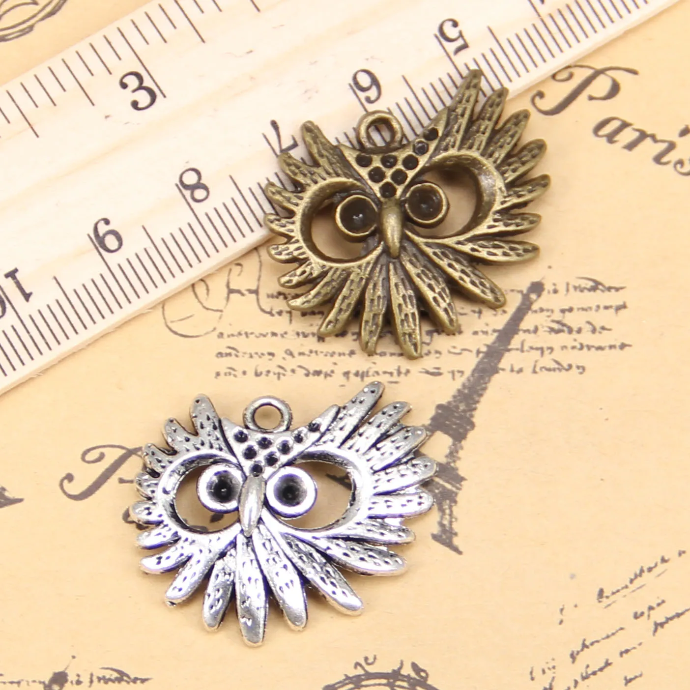 45pcs Charms For Jewelry Making big eye owl head 30x26mm Antique Silver Plated Pendants DIY Tibetan Silver Bracelet Necklace
45pcs Charms For Jewelry Making big eye owl head 30x26mm Antique Silver Plated Pendants DIY Tibetan Silver Bracelet Necklace