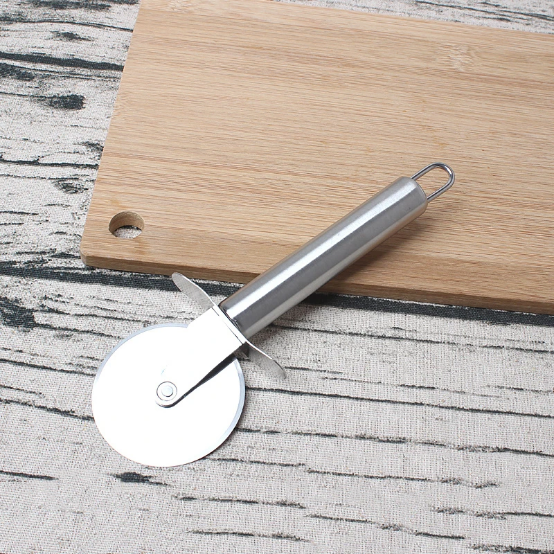 Stainless Steel Pizza Wheel Cutter Pizza Knife kitchen Tools Cut Pizza Tools Kitchen Accessorie Tools
Stainless Steel Pizza Wheel Cutter Pizza Knife kitchen Tools Cut Pizza Tools Kitchen Accessorie Tools