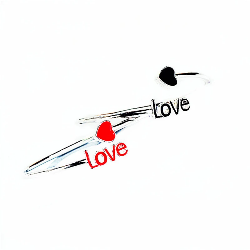 Hot Sale Red&Black Glaze Heart Bangle Women Trendy Letter Love S Stamp Charm Bracelet for Wedding Gift 
Hot Sale Red&Black Glaze Heart Bangle Women Trendy Letter Love S Stamp Charm Bracelet for Wedding Gift