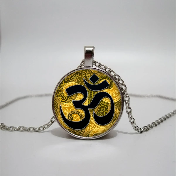 Life Tree Keychain Charm Henna Glass Key Chain Handmade Ornament Style Indian Om Symbol Zen Buddhism
Life Tree Keychain Charm Henna Glass Key Chain Handmade Ornament Style Indian Om Symbol Zen Buddhism
