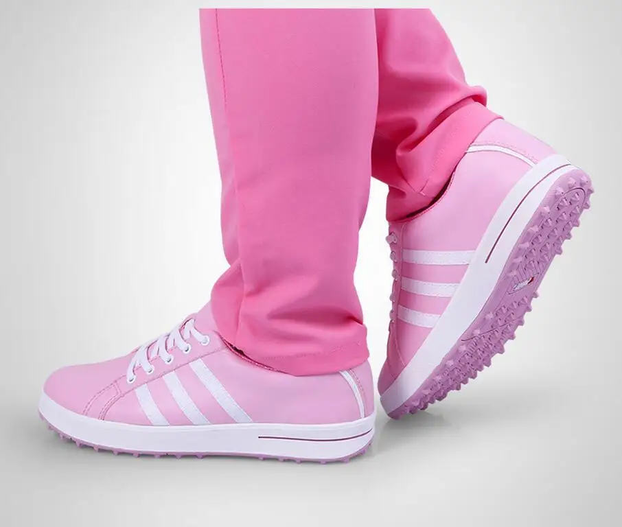 PGM 2017 Woman Golf Shoes Outdoor Breathable golf sneakers Women Rubber Female Golf Shoes Waterproof No nail golf shoes
PGM 2017 Woman Golf Shoes Outdoor Breathable golf sneakers Women Rubber Female Golf Shoes Waterproof No nail golf shoes